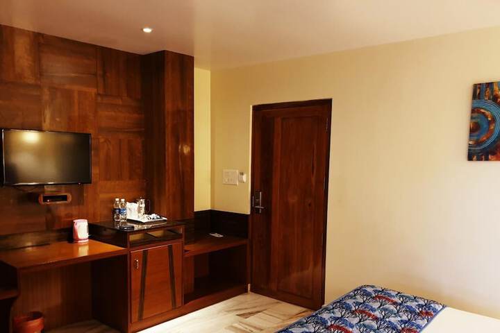 Room 13 of 29