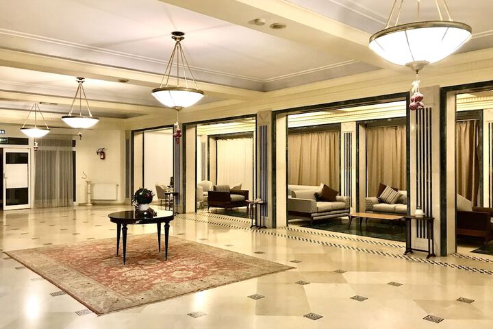 Hotel Interior 4 of 34