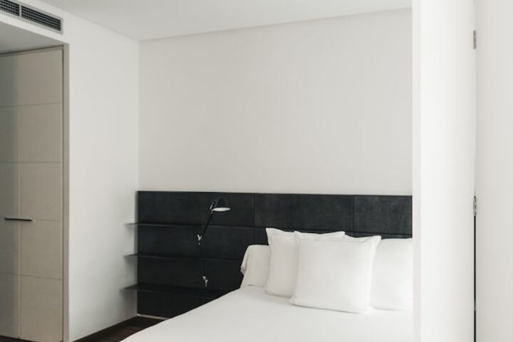 Room 8 of 44