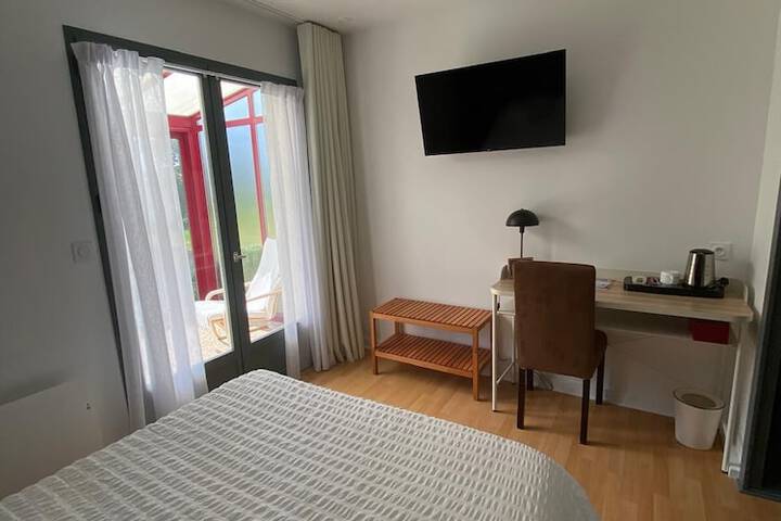 Room 22 of 122