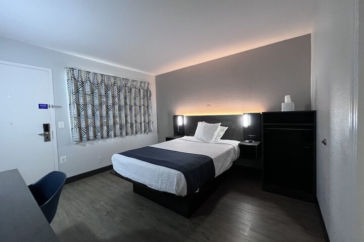 2 Double Beds (9 of 22)