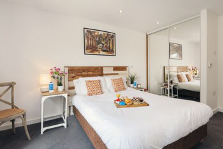 Room 9 of 21