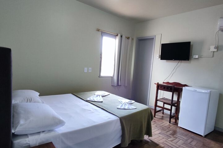 Room 9 of 15