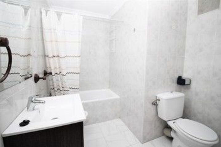 Room 3 of 16