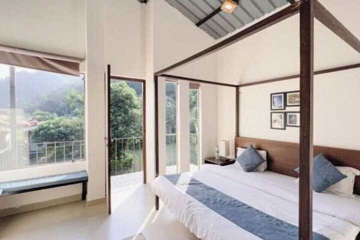 Room 3 of 9
