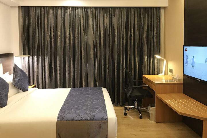 Room 18 of 43