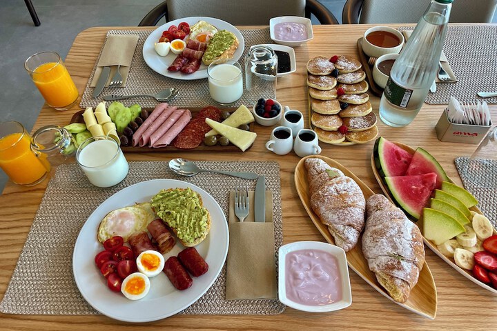 Breakfast/Coffee Service 48 of 66