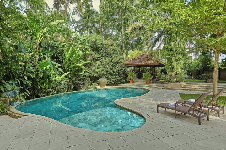 Pool 135 of 191