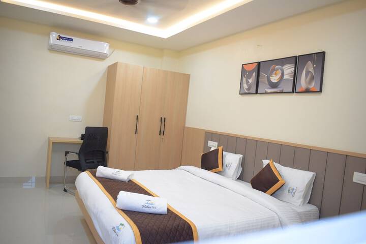 Room 19 of 38