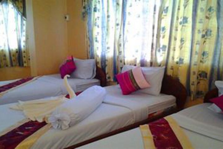Room 12 of 30