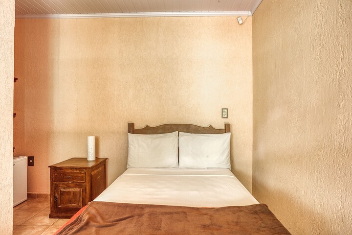 Room 11 of 21