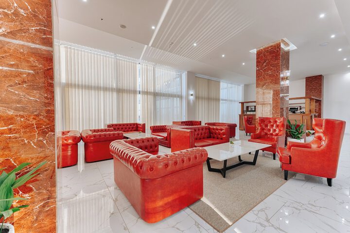Lounge 49 of 56