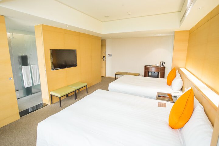 Room 47 of 145
