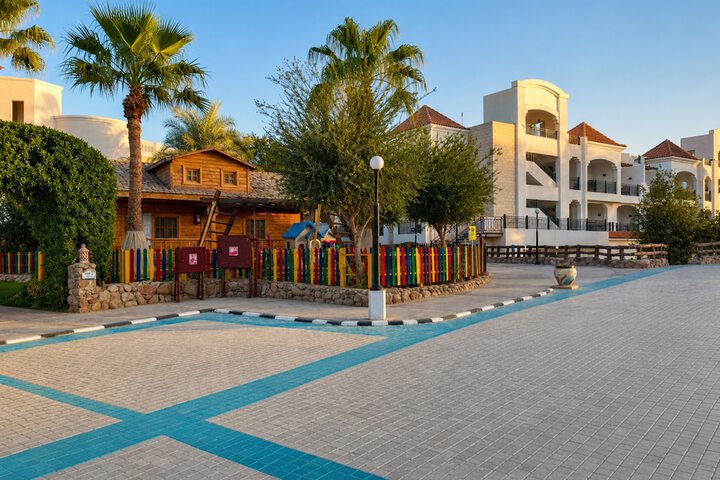 Hotel 74 of 98