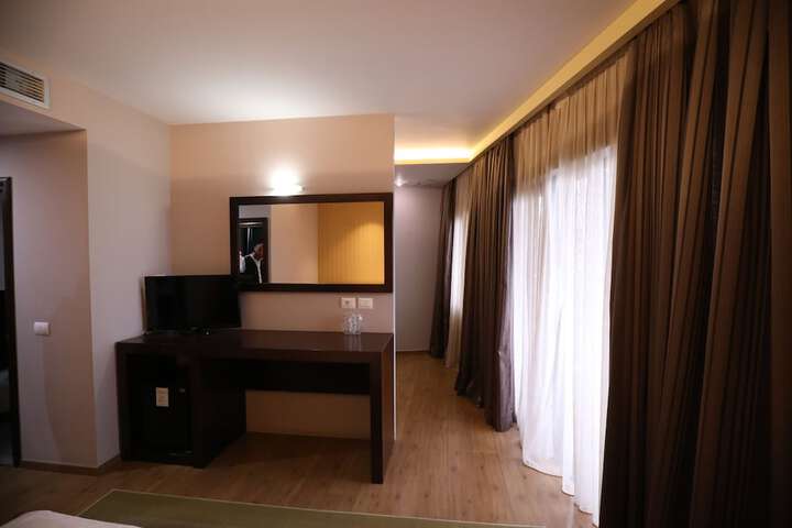 Room 31 of 86