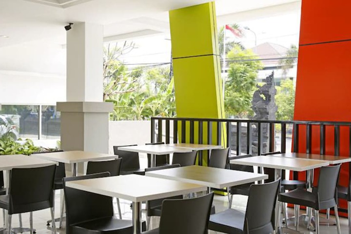 Dining Photos