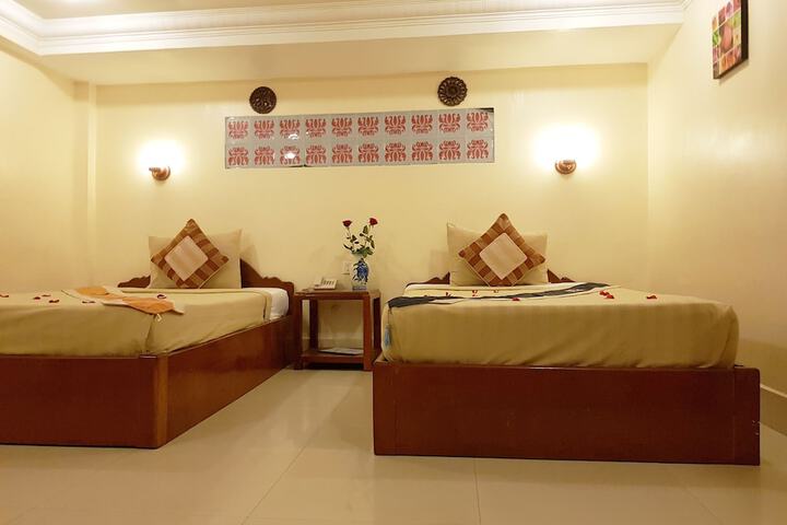 Room 30 of 53