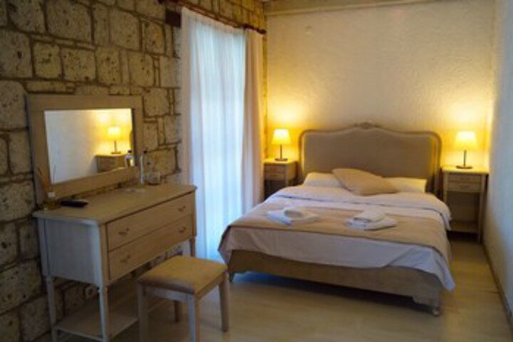 Room 43 of 82