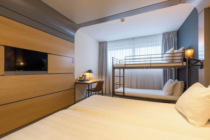 Room 8 of 56