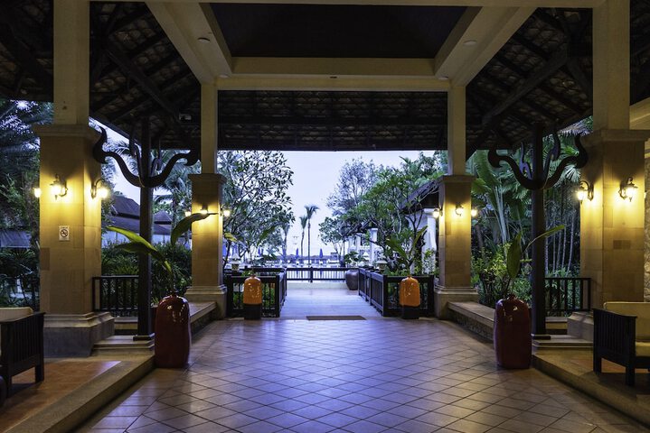 Hotel Lobby