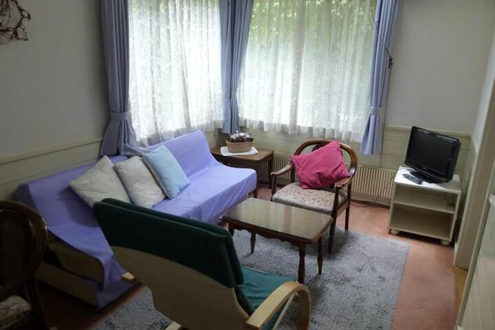 Room 14 of 27