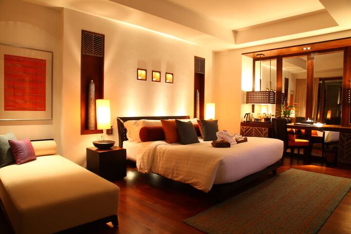 Room 4 of 55