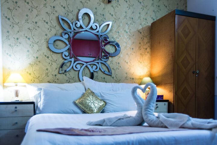 Room 20 of 144