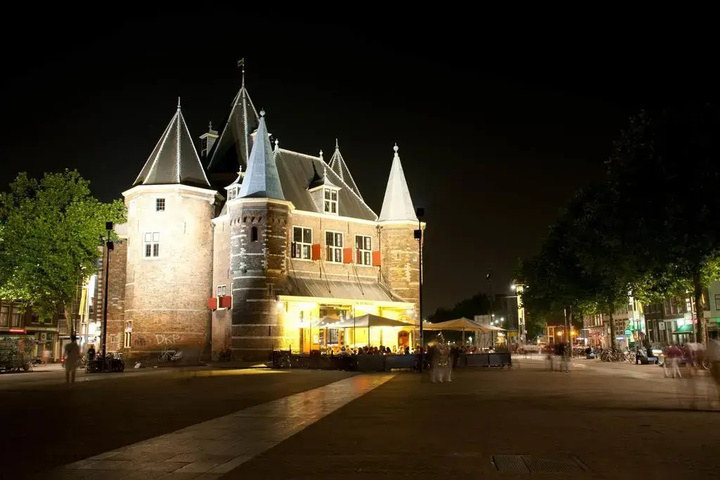 Exterior of KORENBLOEMEN