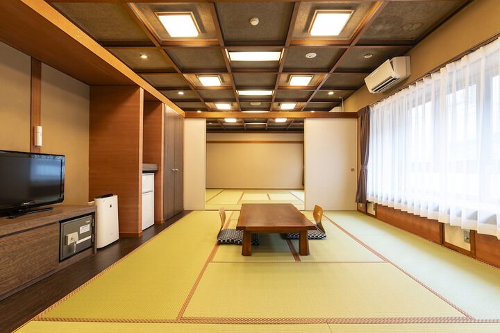 Room 18 of 59