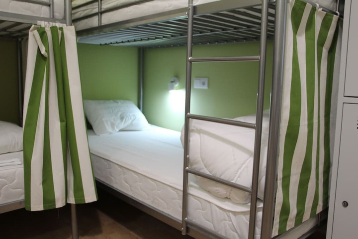 Room 47 of 159