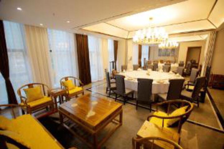 Starway Hotel Huzhou Changxing