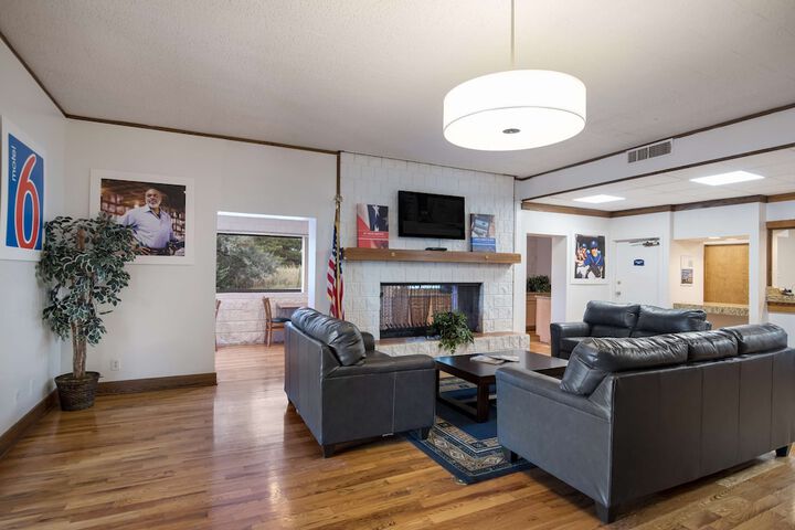 Hotel Interior 2 of 31