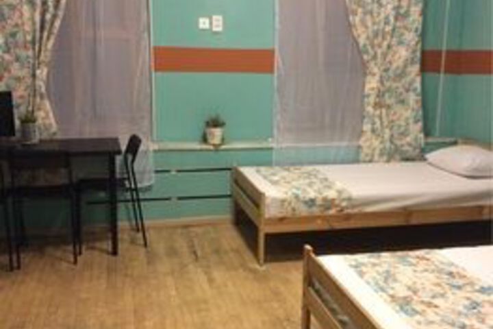 Room 32 of 84