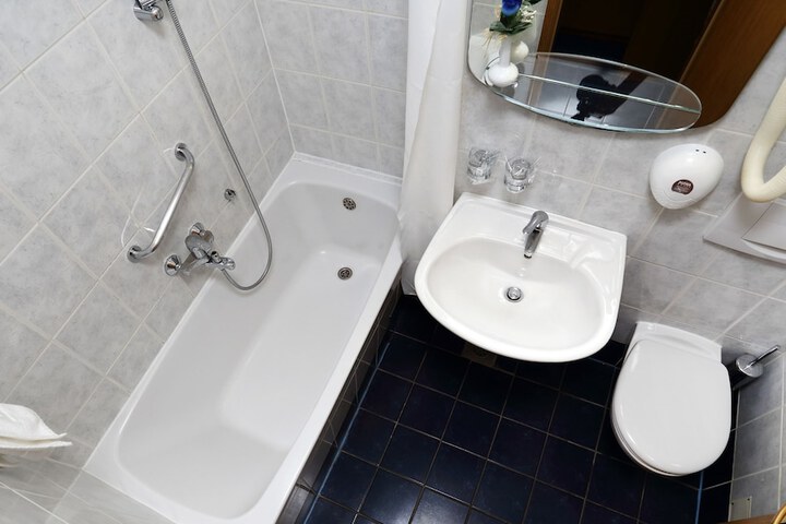 Bath Interior