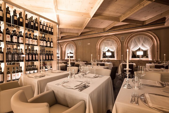 Dining 70 of 75
