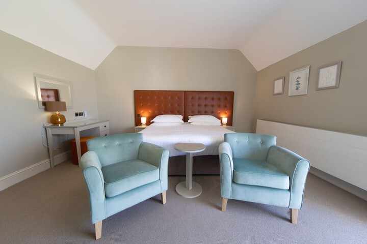 Room 45 of 104