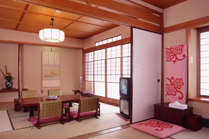 Room 4 of 59