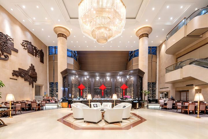 Hotel Lobby