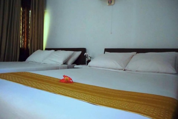 Room 8 of 38