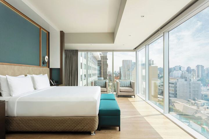 Room 16 of 70