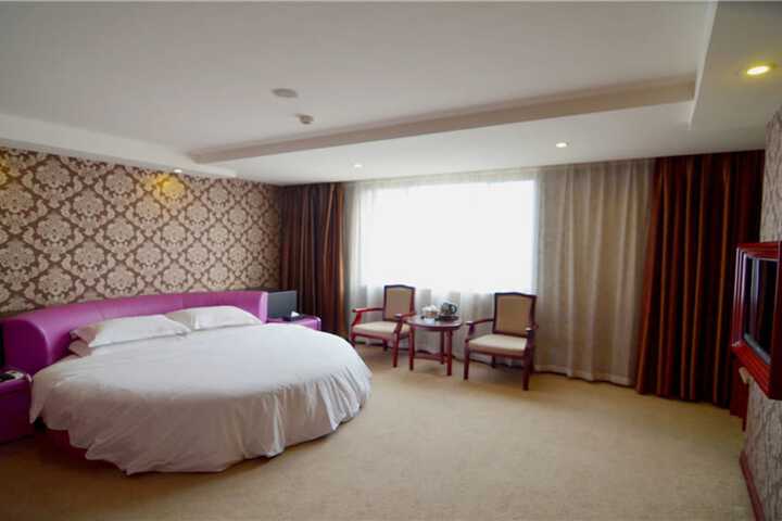 Room 15 of 20