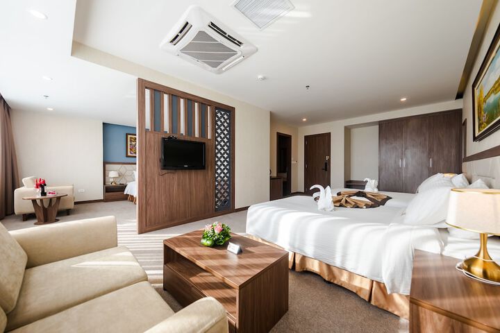 Room 17 of 72