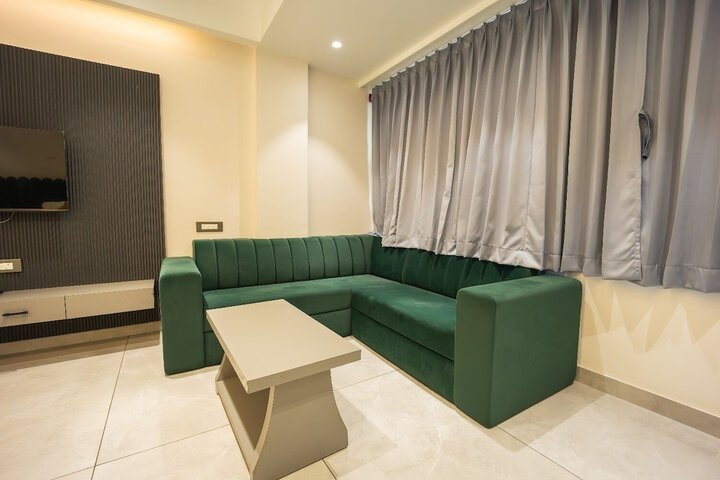 Room 18 of 36