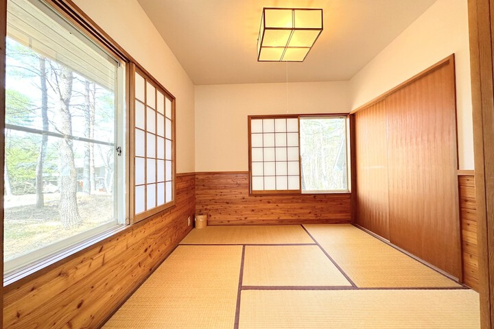 Room 26 of 178