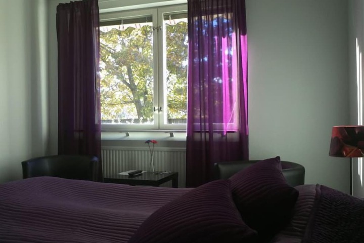 Room 11 of 34