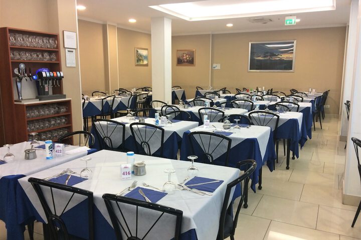 Dining 49 of 73