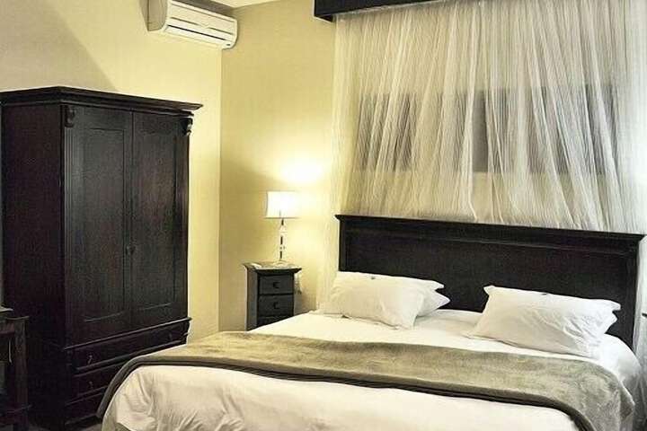 Room 2 of 41