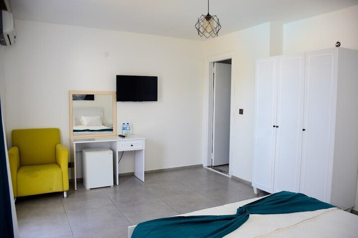 Room 20 of 68