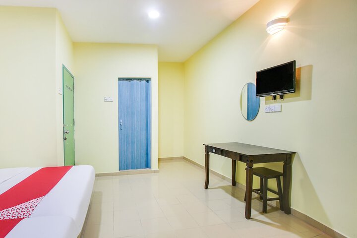 Room 15 of 21