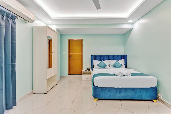 Room 8 of 36